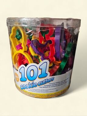 101 Multicolor Cookie Cutters Set